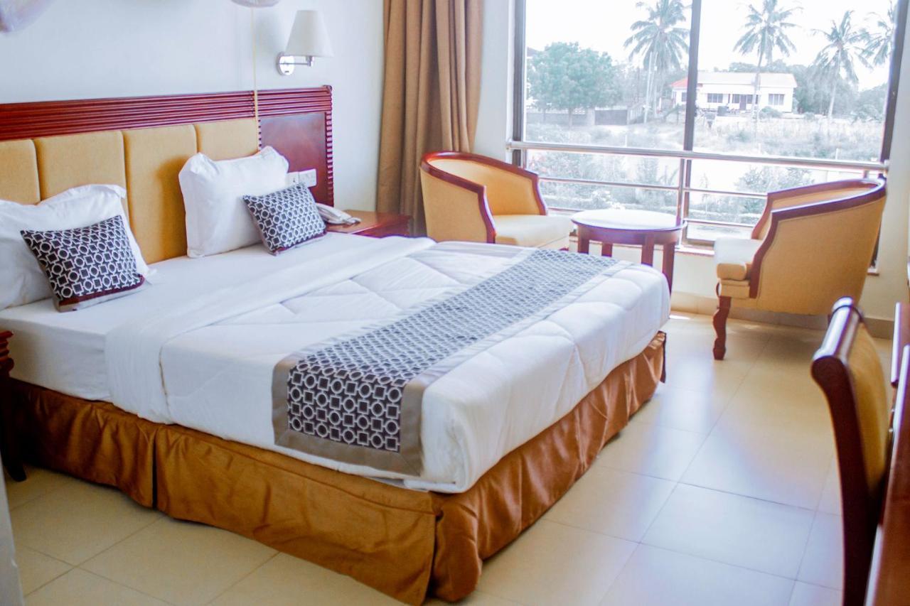 Luwa Evergreen Hotel Mtwara Dış mekan fotoğraf
